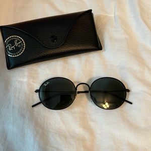Ray-Ban Round Metal Sunglasses